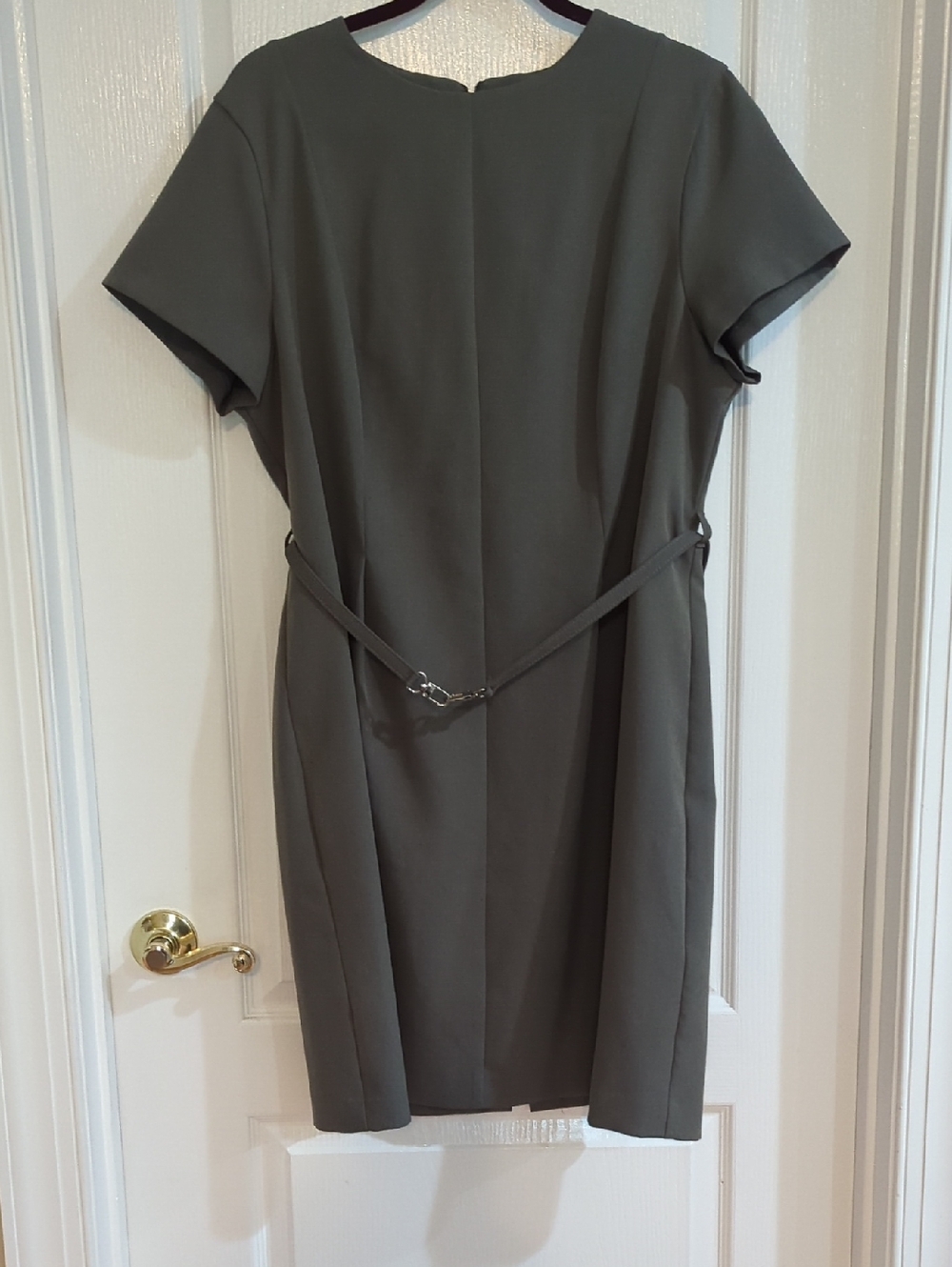 H&M Olive Green Short-Sleeve Midi Sheath Dress XL